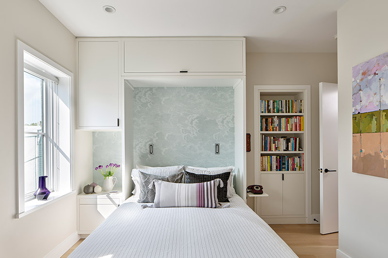 bedroom of center city townhouse designed by Shay Construction in Philadelphia